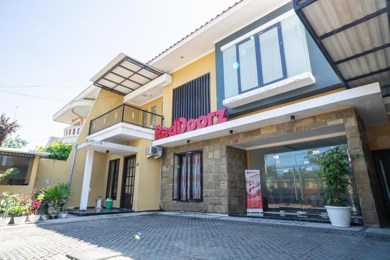 Reddoorz Syariah Near Marvel City Mall 2 Surabaya Dış mekan fotoğraf