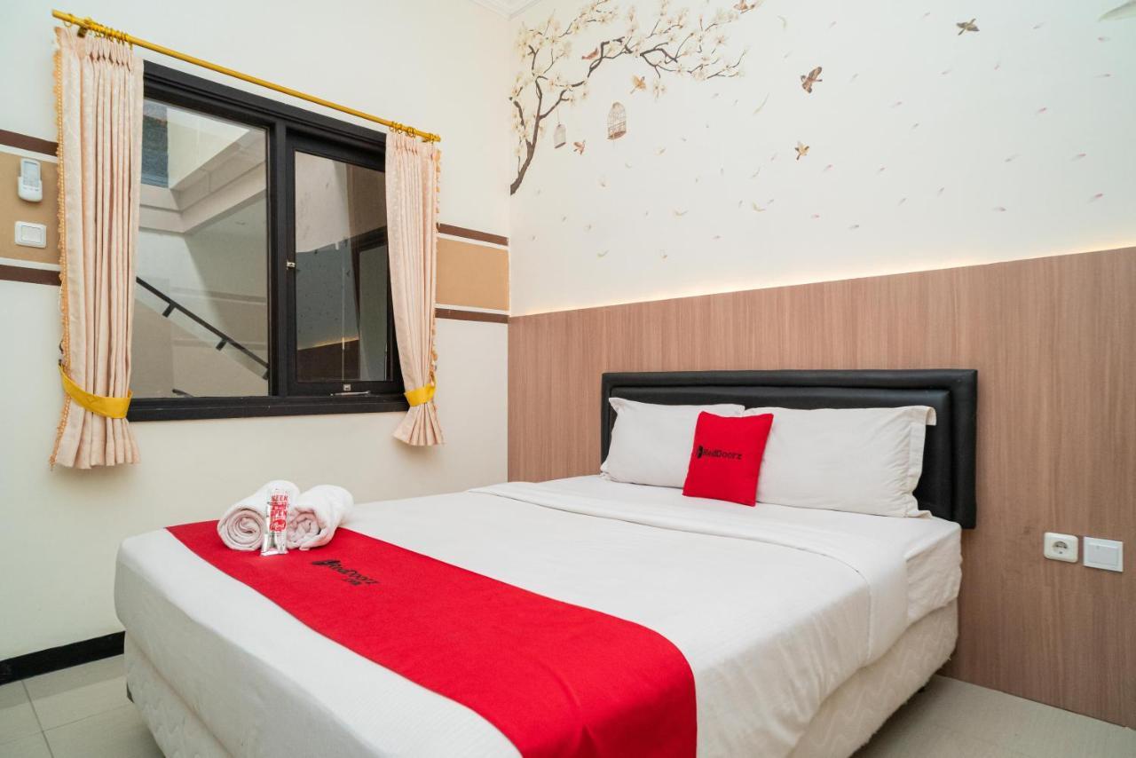 Reddoorz Syariah Near Marvel City Mall 2 Surabaya Dış mekan fotoğraf