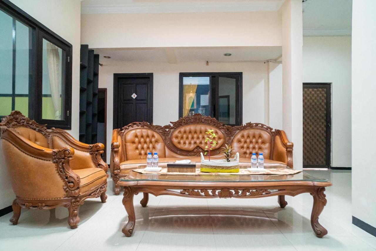 Reddoorz Syariah Near Marvel City Mall 2 Surabaya Dış mekan fotoğraf