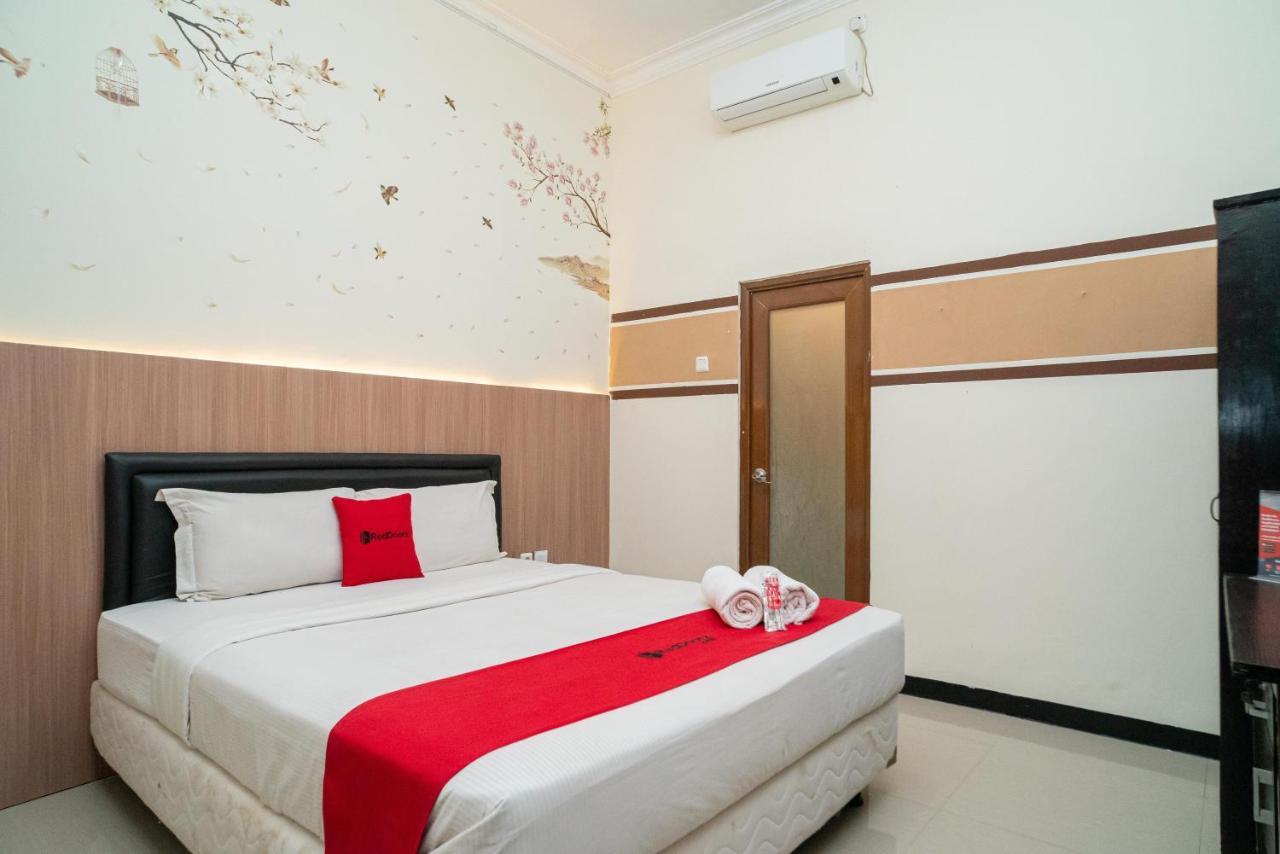 Reddoorz Syariah Near Marvel City Mall 2 Surabaya Dış mekan fotoğraf