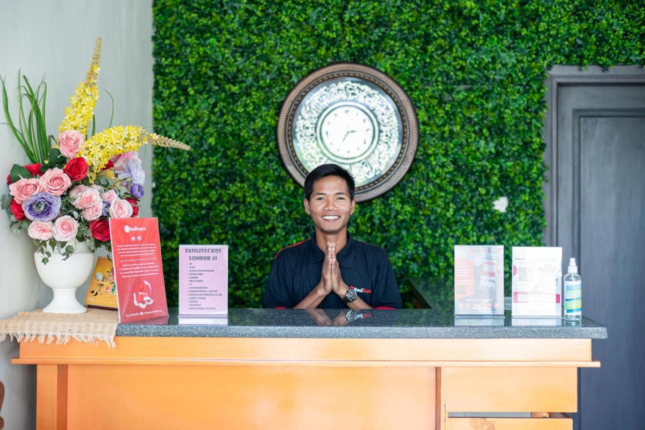 Reddoorz Syariah Near Marvel City Mall 2 Surabaya Dış mekan fotoğraf